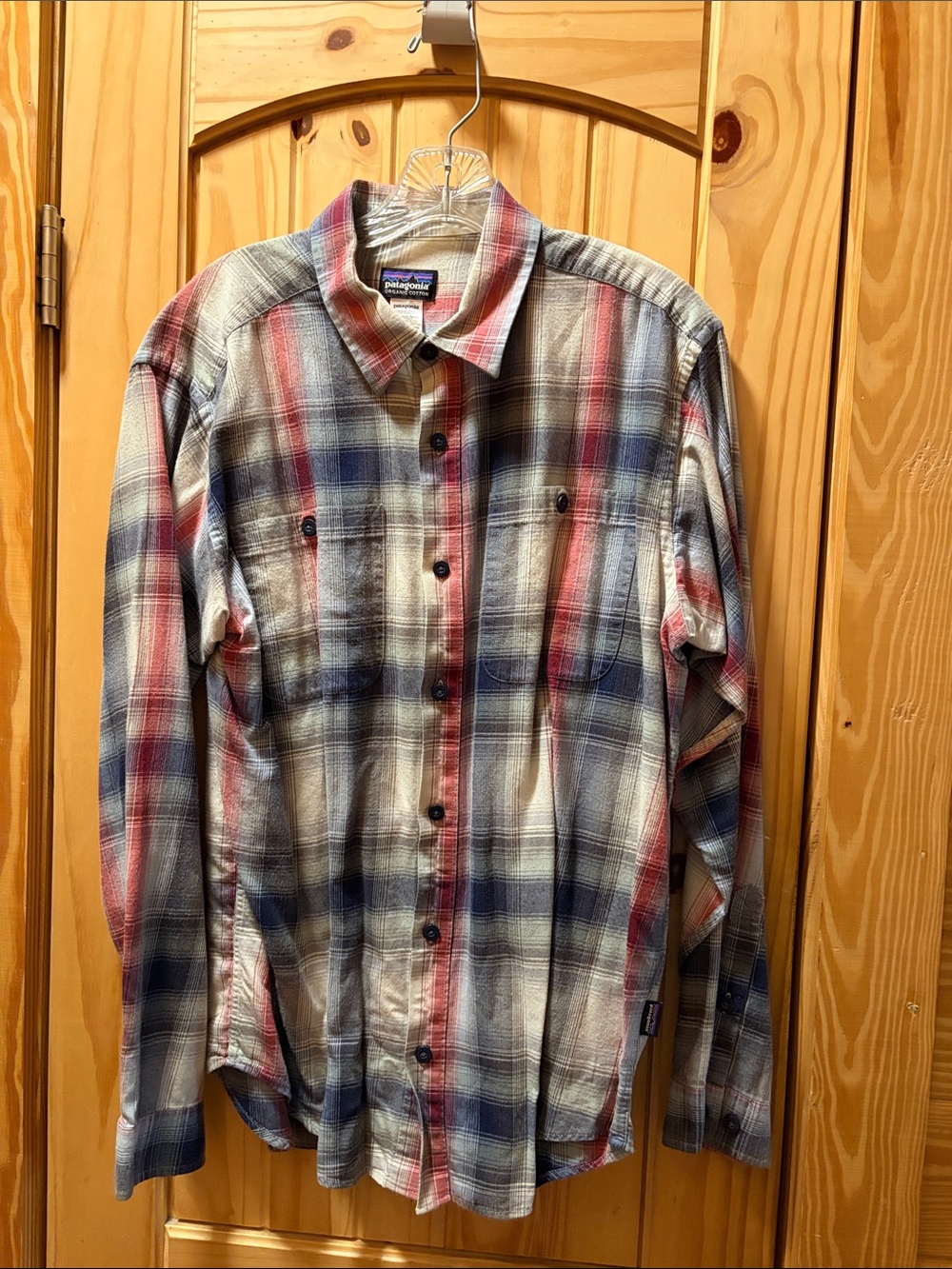 Patagonia Blue, Red & Cream Plaid Long-Sleeve Button-Up Shirt